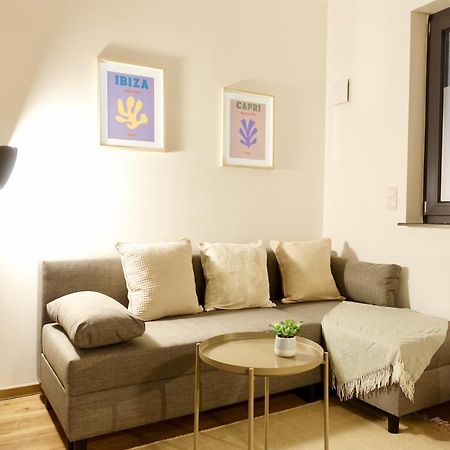 Modernes Apartment, Stadtnah, Stellplatz, Naehe Mosel Coblenza Esterno foto